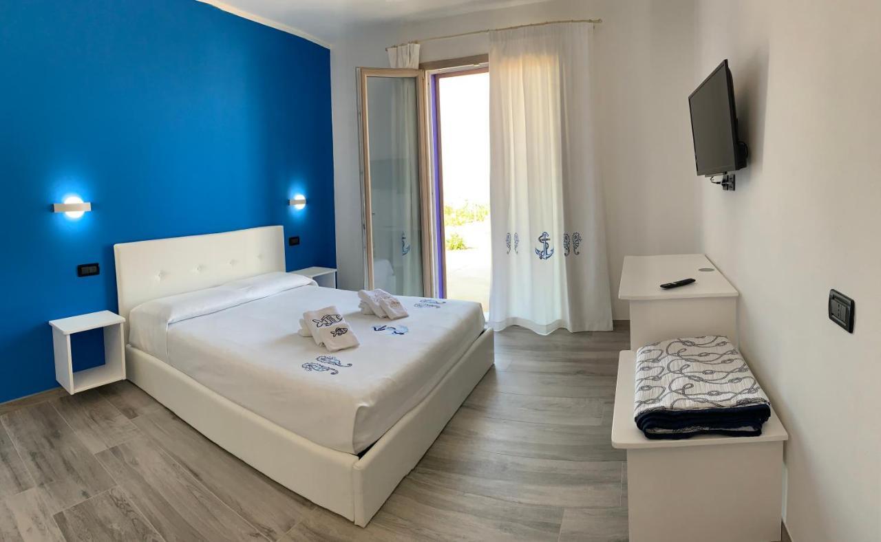 カステルサルド Residenza “La Vecchia Ancora” Bed & Breakfast エクステリア 写真