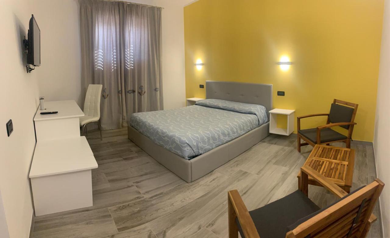 カステルサルド Residenza “La Vecchia Ancora” Bed & Breakfast エクステリア 写真