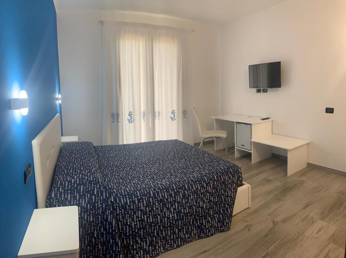 カステルサルド Residenza “La Vecchia Ancora” Bed & Breakfast エクステリア 写真